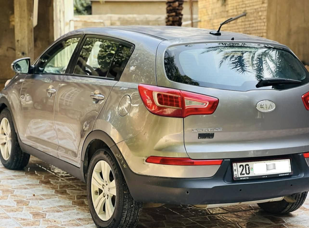 سلام عليكم
سبورتج موديل 2012رقم ديالى الجديد تحويل مباشر 
محرك دوش كير محرك مكفولات 
صدر جديد تخم تاير  السياره جاهزه  
ملاحظه//السياره بيهه قطعتين صبغ بدون دواخل ولباقي مكفول 

السعر 127

رقم تلفون ***********
مكان سياره ديالى
