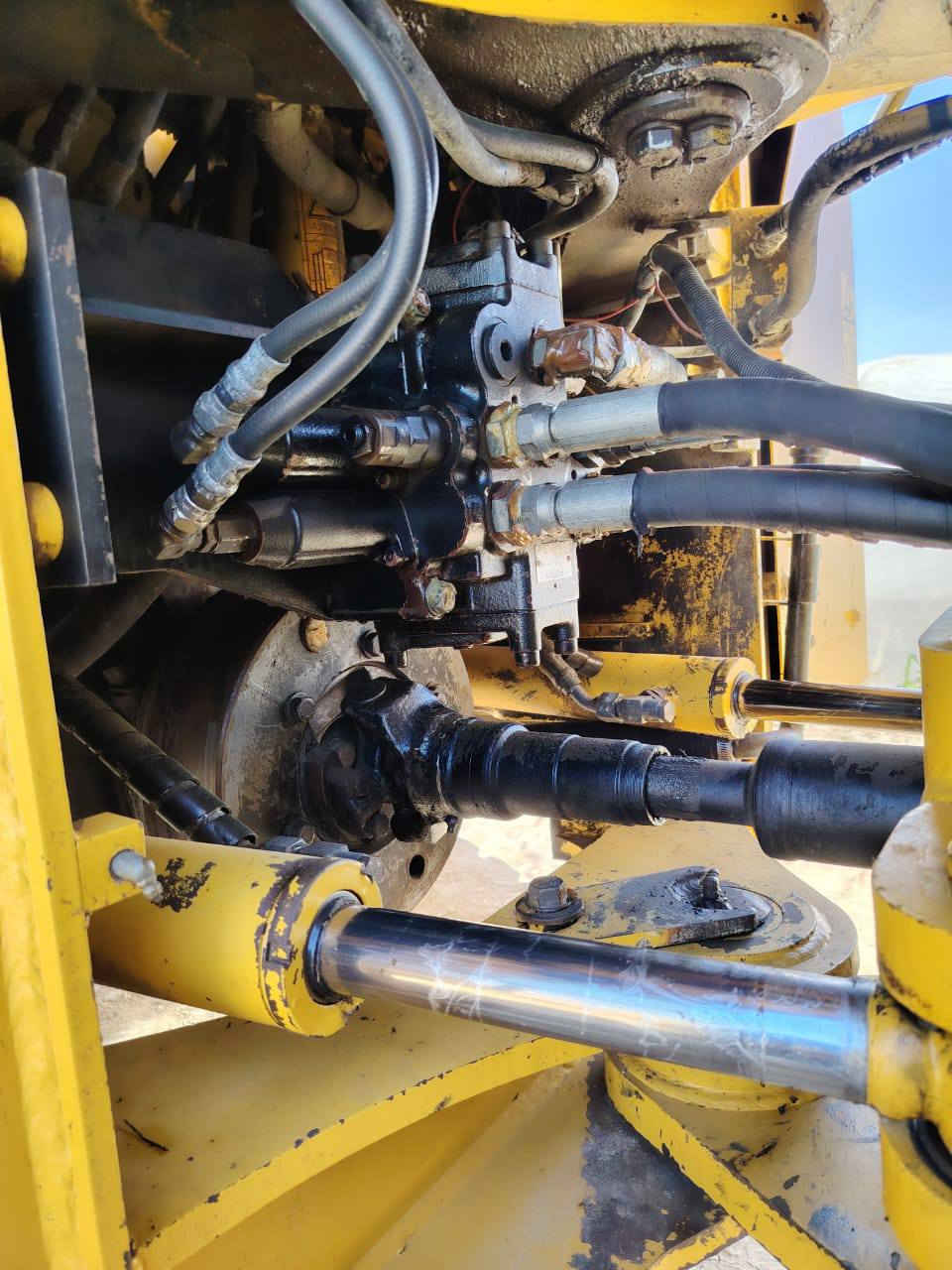 شفل كاؤسكي البيع حجم ٦٥ محرك ازوزه نجكتر مكفول كفاله عامه رقم وسنؤيه استفسار ***********
