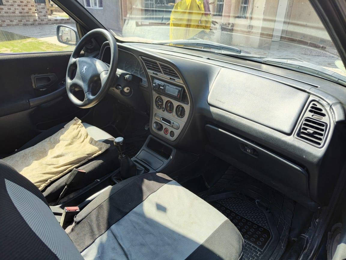 السلام عليكم بيجو رقم نينوى صدامي السياره حره مامطلوبه حره 2002  محرك وكير شرط گصه صدر امامي خلفي بلباكيت طخم تاير جديد تبريد ثلج تدفئه 🔥 نار كهربايات كلها شغاله ماكو شي مايشتغل سياره لاطخه ولا صبغ بعدها بلادي شرط الوكاله والتحويل ايمت متريد غرفتها حيلل حلوه بمعنى الكلمه سياره مابيها اي نقص السعر 36 وبيها مجال الرقم *********** اني مكلفففففف بالنشر هاذا رقم صاحبها
