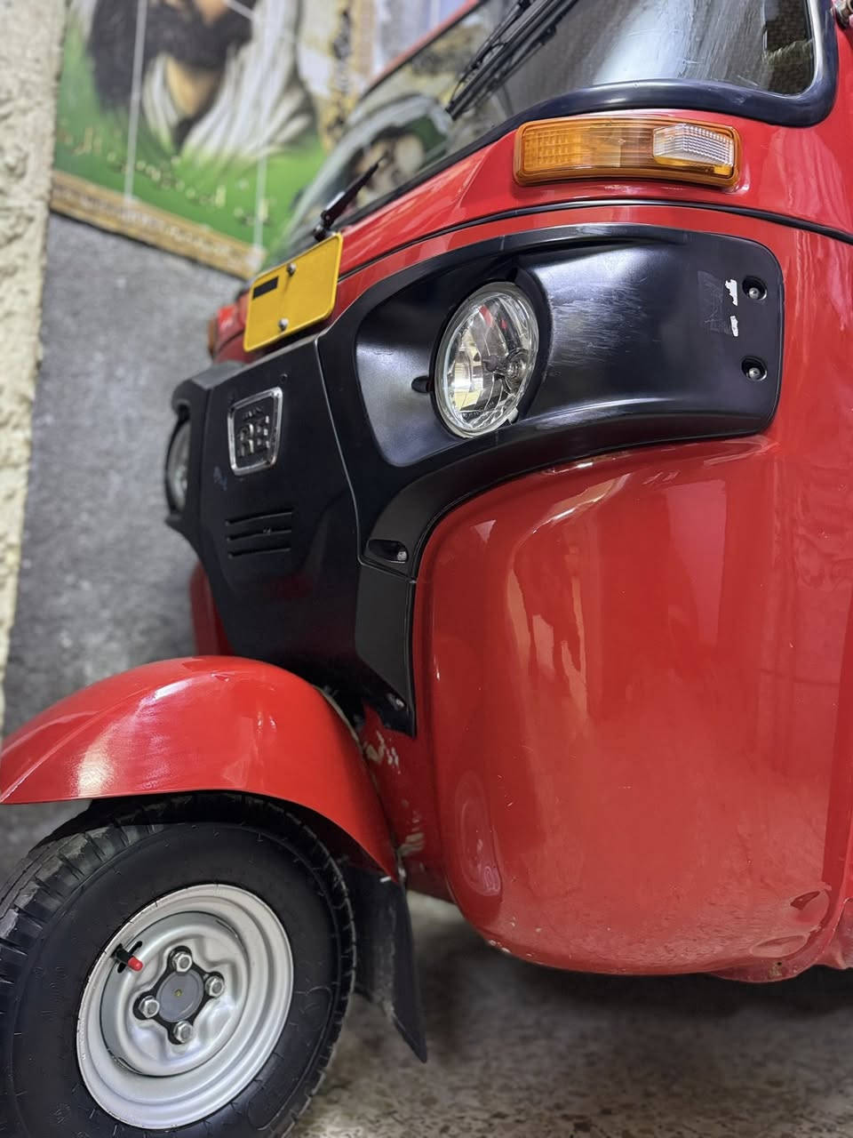 سلام عليكم تكتك.  22//رقم او سنويه تكتك كشر. كفاله.  بس. دوس تكتك كلش. حلوه مكينه. فول.  تخم. تاير  بغداد حي اور الشراي. يتصل***********. 🛺🛺🛺
