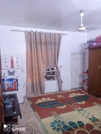 بيت البيع 200متر حي البساتين فرع حسينيه الامام الصادق يتكون من غرفتين ...