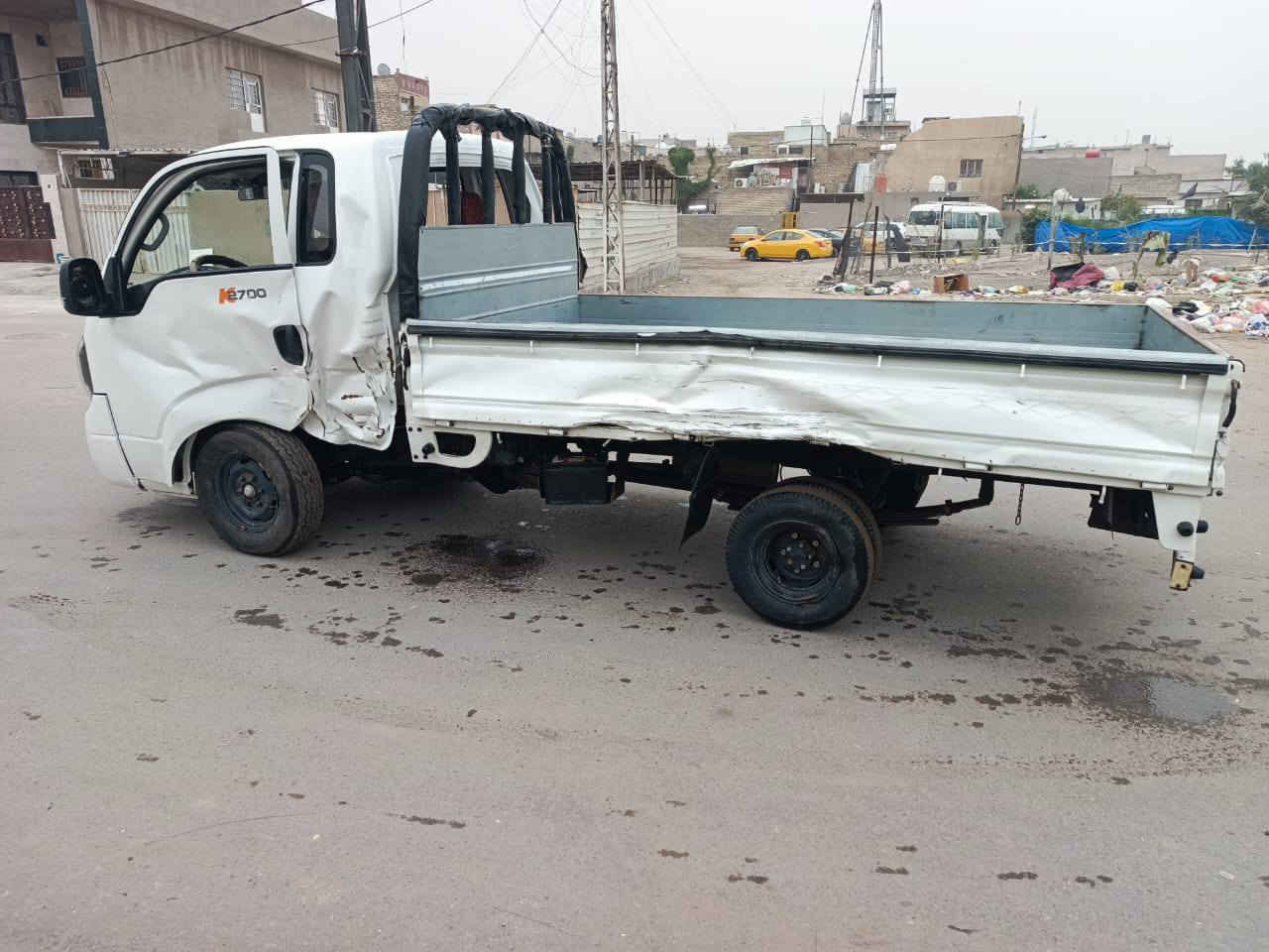 السلام عليكم كيا حمل موديل 2022
رقم واسط بيها حادث كما موضح بالصوره 
تباع على وظعها سياره شغاله وتمشي الاستفسار ***********
*********** مكان السياره بغداد
