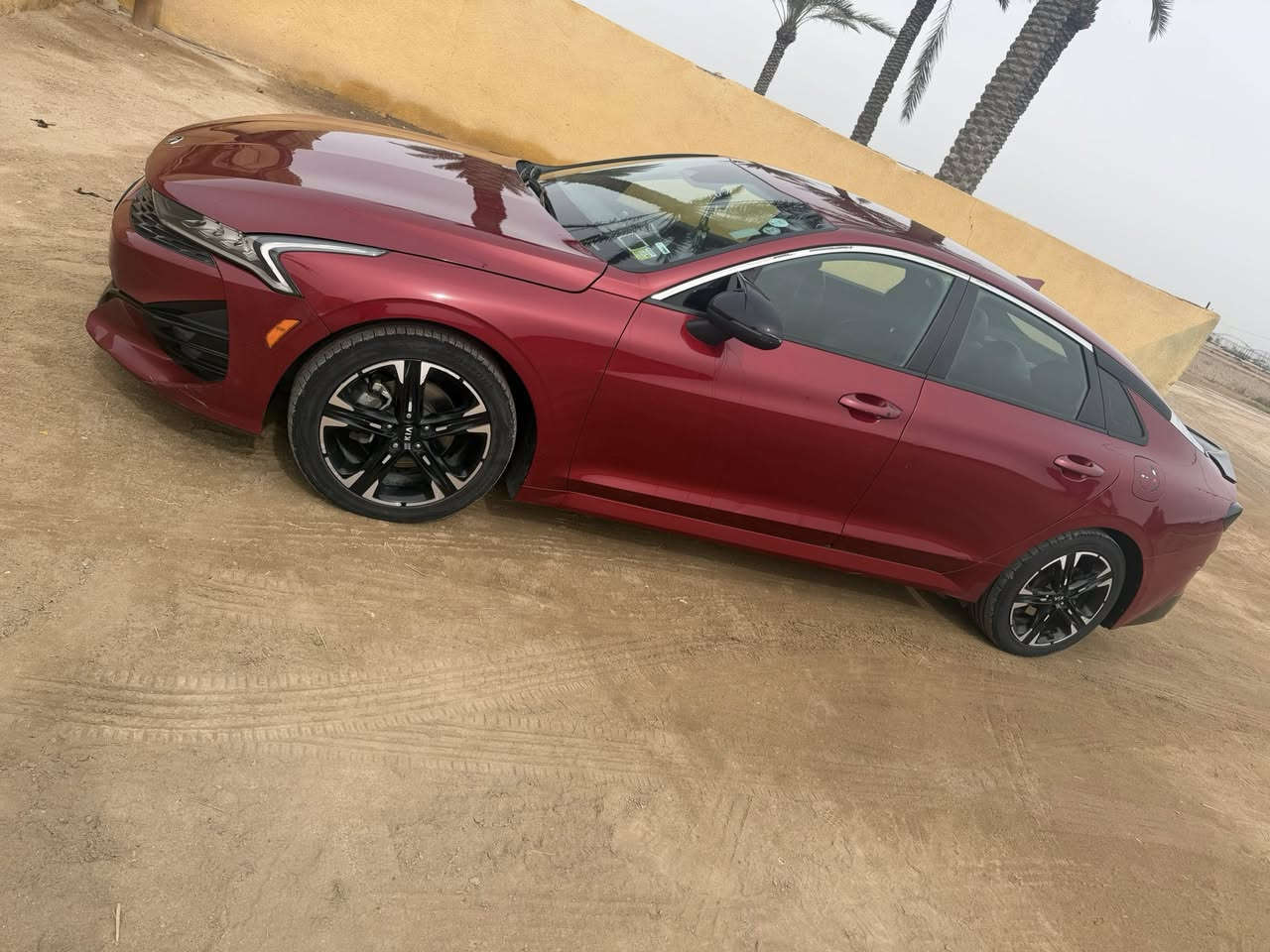 كي فايف موديل ٢١
فول عده الفتحه 
صور الحادث موجوده بل منشور 
***********
