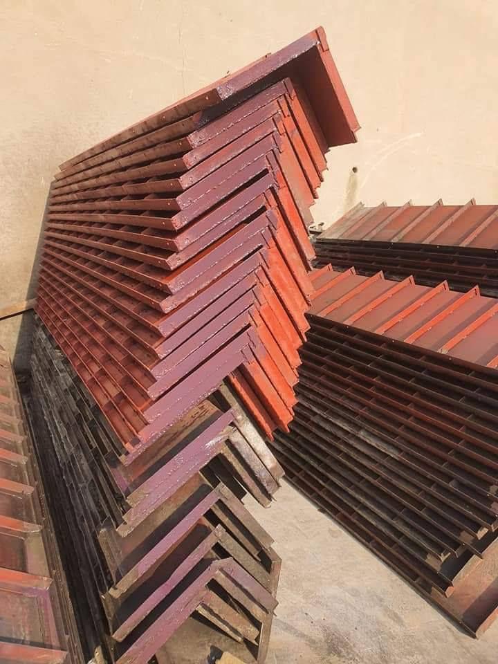 سلام عليكم 
مكتب ابو مصطفى الامي 
مقاولات عامه بيع وتأجير
السكللت والجهات وقالب الصب
تجهيز جميع مشاريع الحكوميه ولهليه العنوان بغداد الشماليه
مقابل جامع الزهراء
***********
***********
ابو مصطفى الامي
