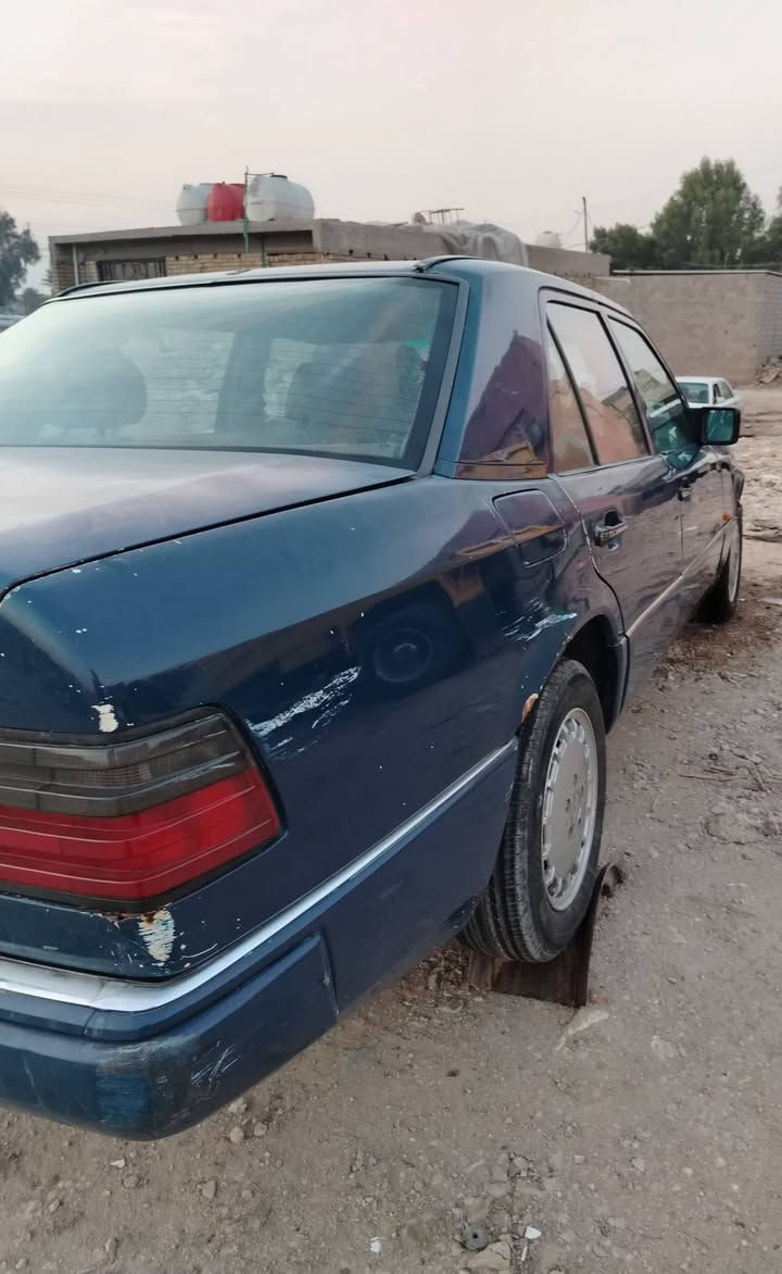 دب موديل 86 رقم بغداد باسمي سنويه لحد شهر الثاني 26 محرك جديد بطه2500  صدر وسط تايرات جدد صبغ عام  قواعد دبلات سليمه  السعر 38  بغداد المعامل ***********
