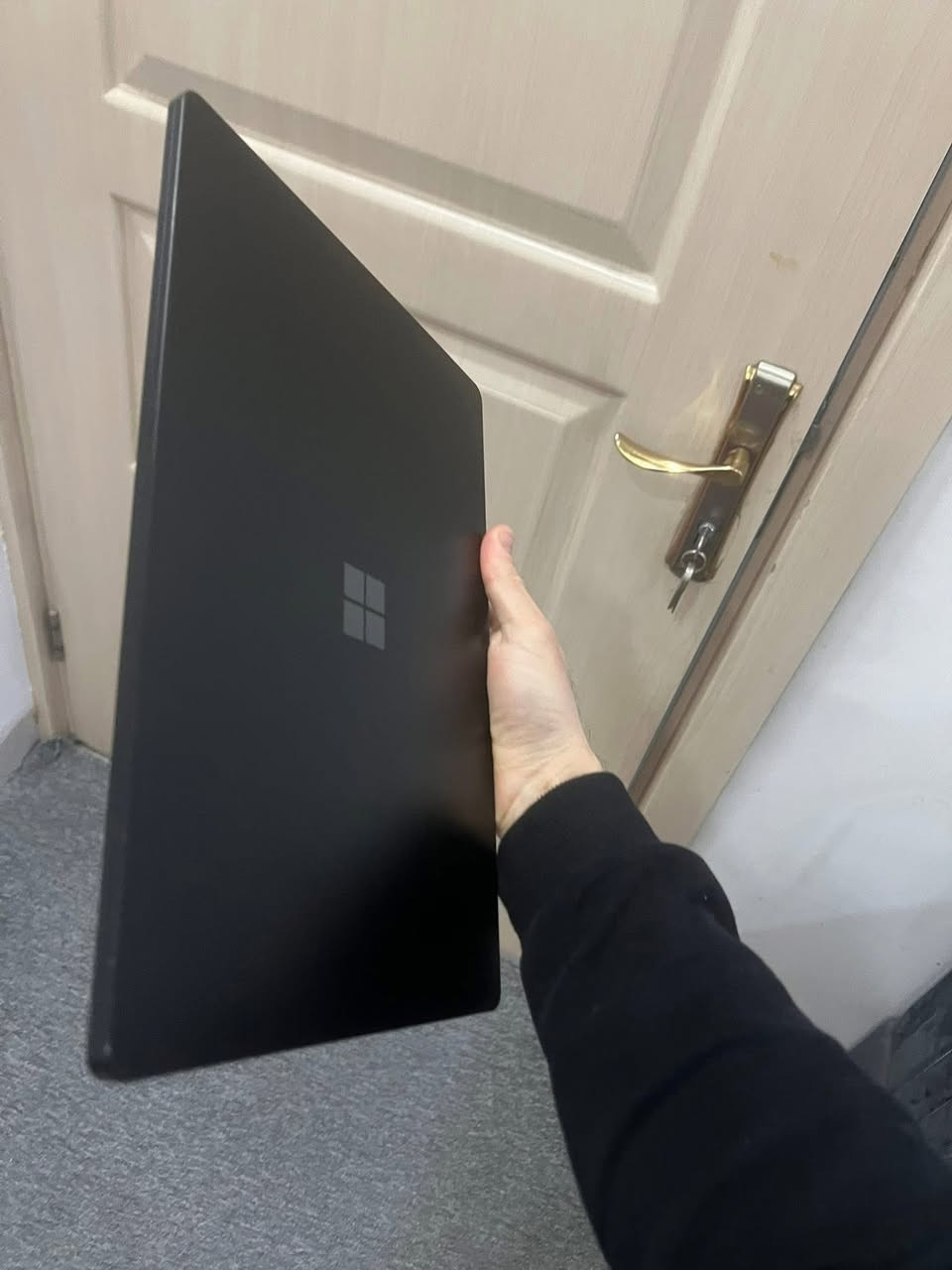 بيع فقط
حجم 13.5 
كلش سريع لمس 2k IPS كامل مواصفات 
Core i5 1035 جيل عاشر 
ram 8 GB
Intel iris plus 4GB  
Hard 256 SSD 
بطارية لحد 8 ساعات
فتح وجه ... Face ID 
مصنوع من ألومينيوم 
نسخه رجال الأعمال business edition

السعر 425 الف


**إذا كنت صاحب هذا الإعلان وتريد حذفه لأي سبب، رجاءا أرسل رسالة إلى الدعم الفني**