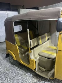 تكتك  للبيع 2020 مرقمه بغداد رقم نكليزي مكاني بغداد سعر 6400 رقمي 0777...