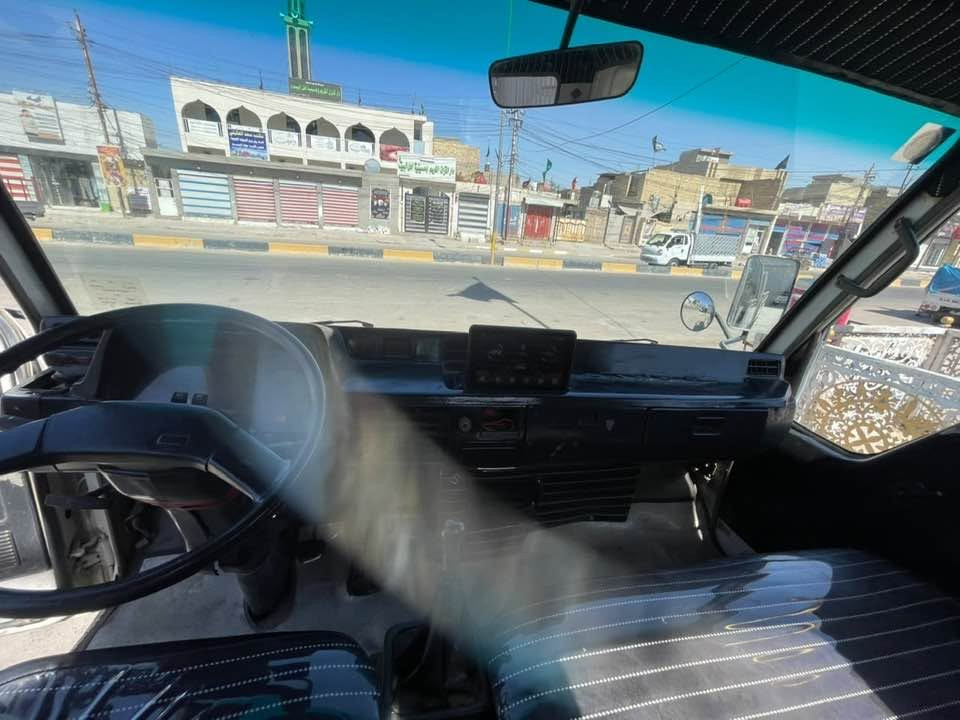 السلام عليكم كرين للبيع مديل 91مكفول رقم نكليزي رقم دياله سياره بسمي  هزه ما منتهيه ومكفوله كفاله تايرات جدد كهربائيات شغاله دوشمه جديد كامل اخير حبايه *********** السعر 100وبيهه مجال
