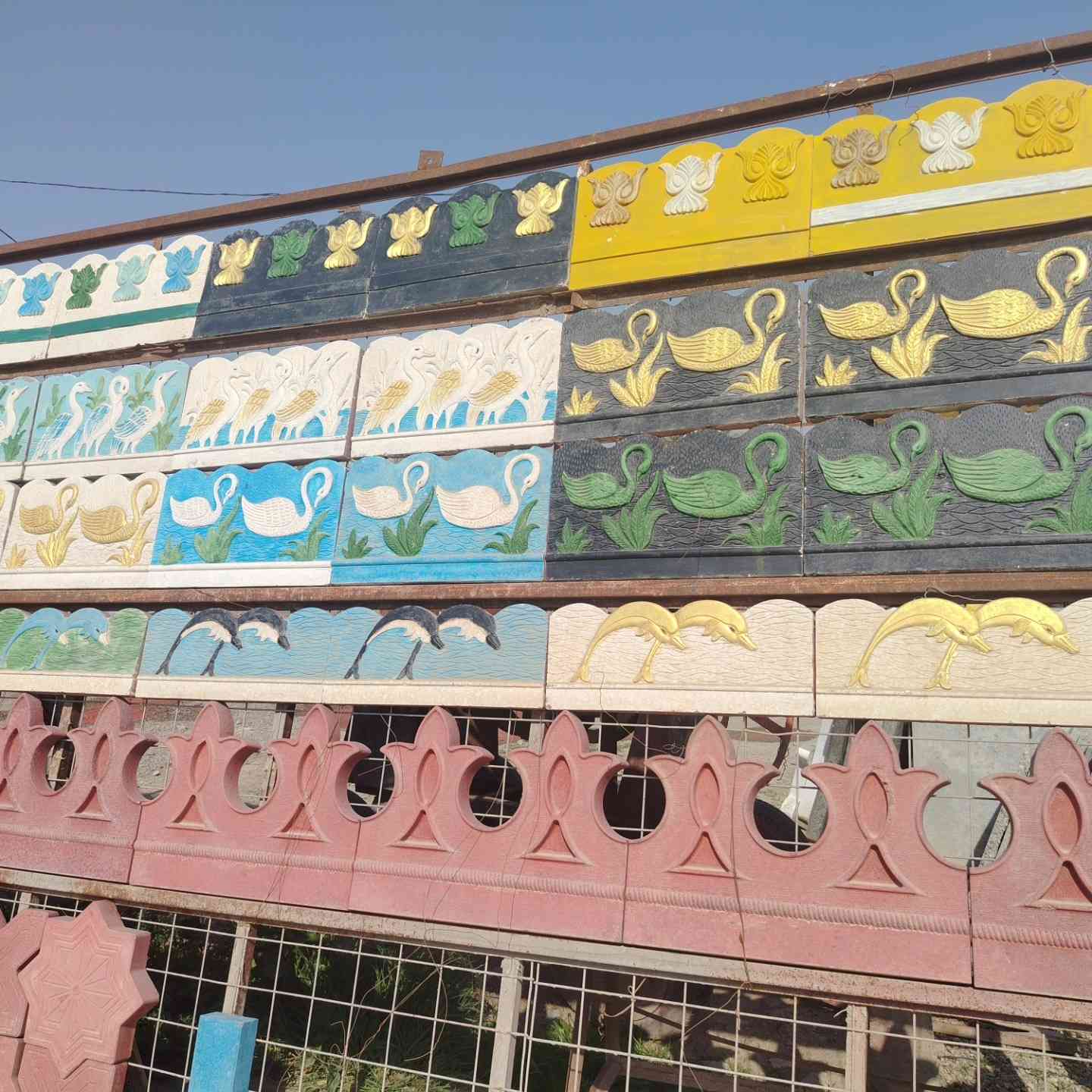 🌿 زبائن مشتل الود الكرام 🌿
نود إعلامكم بتوفر جميع أنواع الاينات الحدائق الداخلية والخارجية إضافة إلى الحصى المكسر ✨
🔹 اختر نوع الأين الذي يناسبك:
▫️ الأبيض
▫️ الأحمر
📌 الكمية المتوفرة في المشتل للعرض فقط وبكمية محدودة، ويتم توفير الكميات المطلوبة بأسرع وقت حسب الطلب.
💰 الأسعار:
▫️ الأين الأبيض: 1500 دينار
▫️ الأين الأحمر: 1250 دينار
✔️ الأسعار ثابتة مع توصيل داخل ناحية الوجيهية
كما يتوفر لدينا:
▫️ مقرنص أرضيات — المتر بسعر 9000 دينار
▫️ شتايكر سطح (يوصل لباب البيت) — القطعة بسعر 3000 دينار
📍 العنوان: ديالى – المقدادية – الوجيهية – شارع الأطباء
📞 واتساب: ***********
🌱 مشتل الود… نوفر لكم كل ما تحتاجه حدائقكم بأفضل الأسعار 🌱
