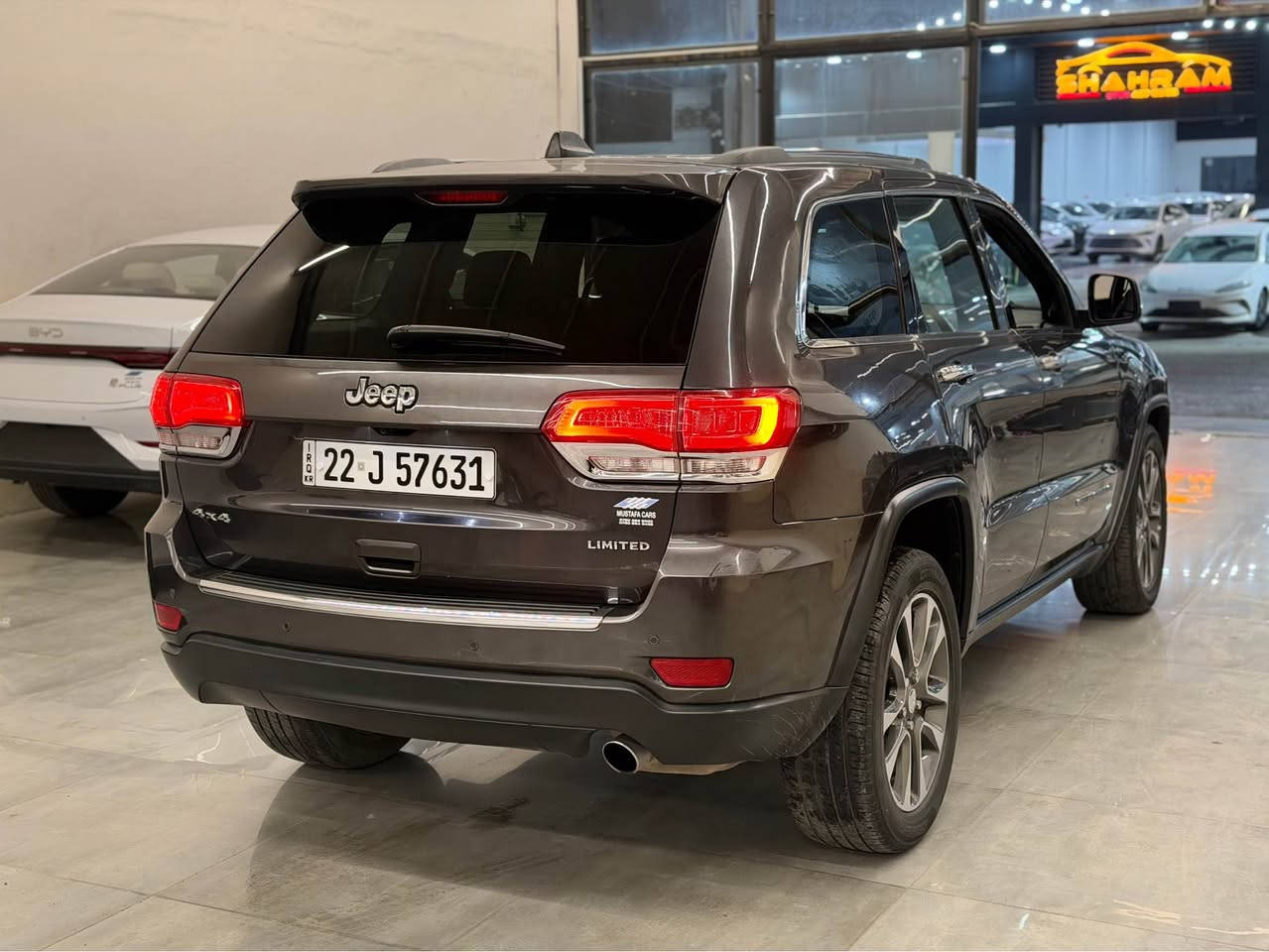 جيب كراند شيروكي 2018 ليميتيد كلين ماشي 78 الف مكان اربيل شركه مصطفى كارس بيع مراوس سعر 232 ورقه للاستفسار ***********/*********** أربيل, العراق
