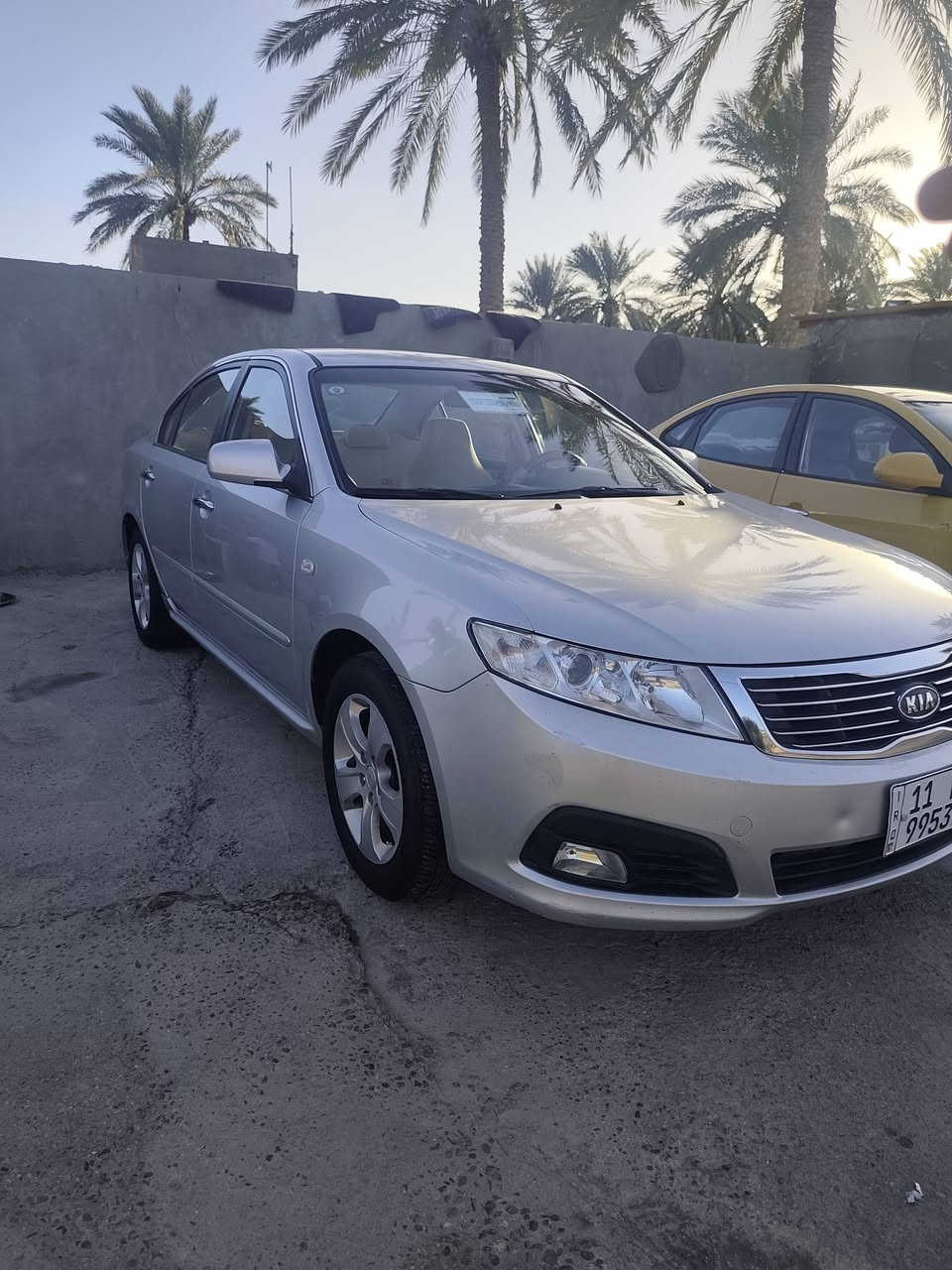 السلام عليكم
اوبتيما ٢٠٠٩ خليجي رقم بغداد تحويل ثاني يوم
مكينة 2000
كفاااااااااالة من الدعامية للدعامية 
كير مكينة دواخل كلة كفالة 
مابيها نقص برغي 
صدر جديد 
تخم تاير ٢٠٢٥
الداخل بحالة الشركة زيرووو
الارضية مغلفة جلد 
كلها بحالة الوكالة 
السعر ١٣٠ ورقة قفل 
متعجبك السوك كلشي بي استادي
مكاني بغداد بسماية 
***********
