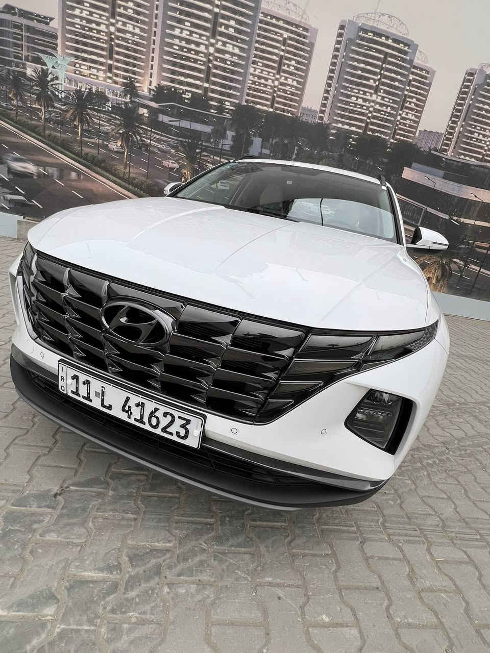 السلام عليكم سياره للبيع
توسان 2024 كفاله 

سياره ماشيهKm30

سياره فول مواصفات عدا البانوراما

- وارد خليجي 

- رقم بغداد ‎

- بصمتين

‏‎ - حساسات أمامية 

‏‎ - حساسات خلفية

‏‎ - لايت زينون + LED

‏‎ - كشافات 

‏‎ - بك لايت LED

‏‎ - ويل كب 19

-‏‎ اريل نفكيشن

-‏‎ تشغيل عن بعد

‏-‎ دشبول شاشة 

‏‎ - شاشة Apple Car play 

‏‎- كاميرا دوارة

‏‎ - الانارة الداخلية LED‏

‏‎ - تدفئة المقود 

-برادت خلفية 

‏‎ - مثبت السرعة Cruise 

- الأوامر الصوتية

‏‎- أوضاع القيادة  Drive Mode

‏‎ - فحص أنظمة السيارة 

‏‎ - حساسات ضغط اطارات 

‏‎ - شفتات مقود

‏‎- تبريد شاشة

‏‎ - هاند بريك بصمة 

‏‎‏- ABS 

‏‎‏ - Auto Hold    أوتو هولد

‏‎‏- ISO Fex        ايزو فكس

‏‎- نظام مانع الانزلاق

‏‎- نظام نزول المنحدرات 

‏‎- اشارة في المرايا الجانبية

‏‎- مخرج منفذ الطاقة 

‏‎‏- رادار خلفية 

شاحن هاتف Wireless

السعراتصال فقط

مكان بغداد الغزالية ***********

غير متواجد ع الفي
