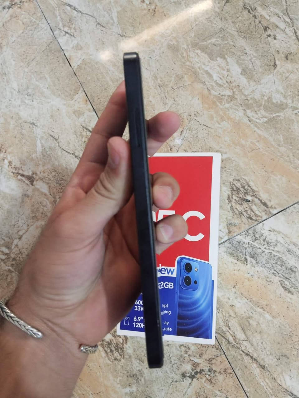 للبيع جهاز. C15 اذكره 512 راح 8 كوبي السعر 80 الف رقم ***********
