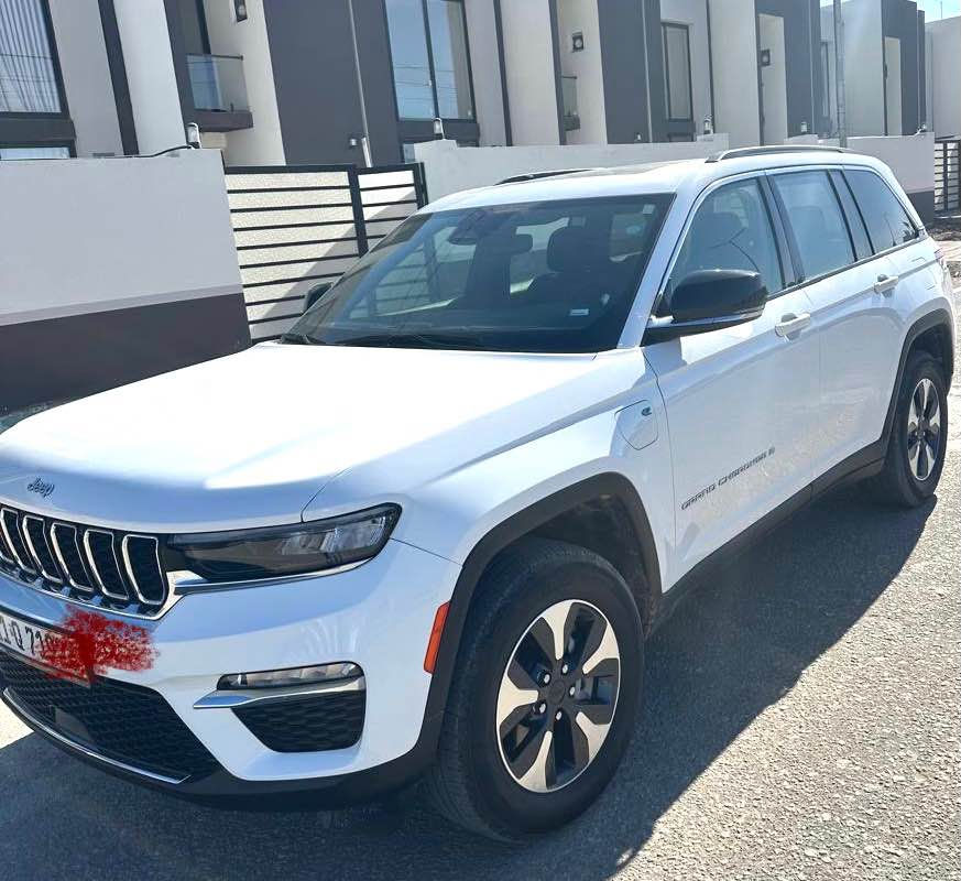 السلام عليكم

جيب گراند شيروكي 2024 4xe وارد امريكي ثلاث انظمة

حجم المكينة:2000 تيربو+هايبرد+بلگ ان

المسافة المقطوعة: 24 الف 

الضرر:مثل ما موضح بالصور چاملغ ايسر صار بي تعديل شوي بارد بالجنطه الجاملغ الخلفي الأيمن

حالة الايرباك:سليم مطاك ولاايرباك

المواصفات:

١.شاشة

٢.بصمة

٣.تشغيل عن بعد

٤.سستم صوت Alpine +دمام خلفي 

٥.كشنات جلد

٦.كشن سائق ميمري

٧.كشنات كهرباء

٨.صندوق كهرباء

٩.حساسات خلفية

١٠.اشاير بالمري

١١.رادار امامي

١٢.رادارات ٣٦٠

١٣.ثلاث وضعيات قيادة

١٤.بانوراما فتحتين

١٥.گير ماوس

١٦.نظام منحدرات

١٧.هيترات بالكشنات

١٨.ويل كب كروم

١٩.لايتات لد +بگلايت لد

٢٠.بصمة ابواب

جاهزة مرقم بغداد 
السعر 330$
*********** بغداد, العراق
