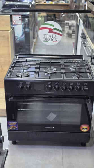 #طباخ_انسايد_INSIDE
الحجم الخارجي: 90 سم عرض × 60 سم عمق تقريباً
عدد الشعلات: 5 شعلات غاز (تشمل شعلة قوية مركزية triple-ring)
سطح الطهى: غاز مع دعامات حديد مصبوبة (Cast Iron)
خاصية أمان: جهاز إيقاف تلقائي للغاز في حالة انطفاء اللهب (Flame-failure device) فول سيفتي
الإشعال: إما كهربائي تلقائي أو يدوي
الباب: زجاج مزدوج (Double-glass door) مع إضاءة داخلية للفرن
ضمان: (٣)سنوات
ملحقات: رف شبك للفرن، صينية عدد (٢) ، وتبسي عدد (١)
مناسبة للغاز الطبيعي (NG) أو غاز البوتان/البرِبتان (LPG) مع تحويل

للحجز او الاستفسار مراسلت الصفحة او الاتصال على الرقم (***********) او زيارة احد افرعنا

🔵🔵🔵🔵🔵🔵🔵🔵

✳️ اهلا وسهلا بكم في 🌹
✳️الفرع الاول - كرادة خارج مقابل حلويات ابو رافل المعرض مفتوح يوميا من الساعة ٧ صباحا الى ٦ مساءا 
✳️الفرع الثاني- البنوك - مجاور مرطبات الصفصاف المعرض مفتوح من الساعة 10 صباحا الى 9 مساءا 
✳️ للطلب او للاستفسار يرجى مراسلة الصفحة
✳️ او الاتصال على ☎️ ***********
✳️ يوجد لدينا توصيل الى جميع مناطق بغداد 🛻🛻🛻
🔆#معرض_المواسم_لتجارة_الاجهزة_الكهربائية
