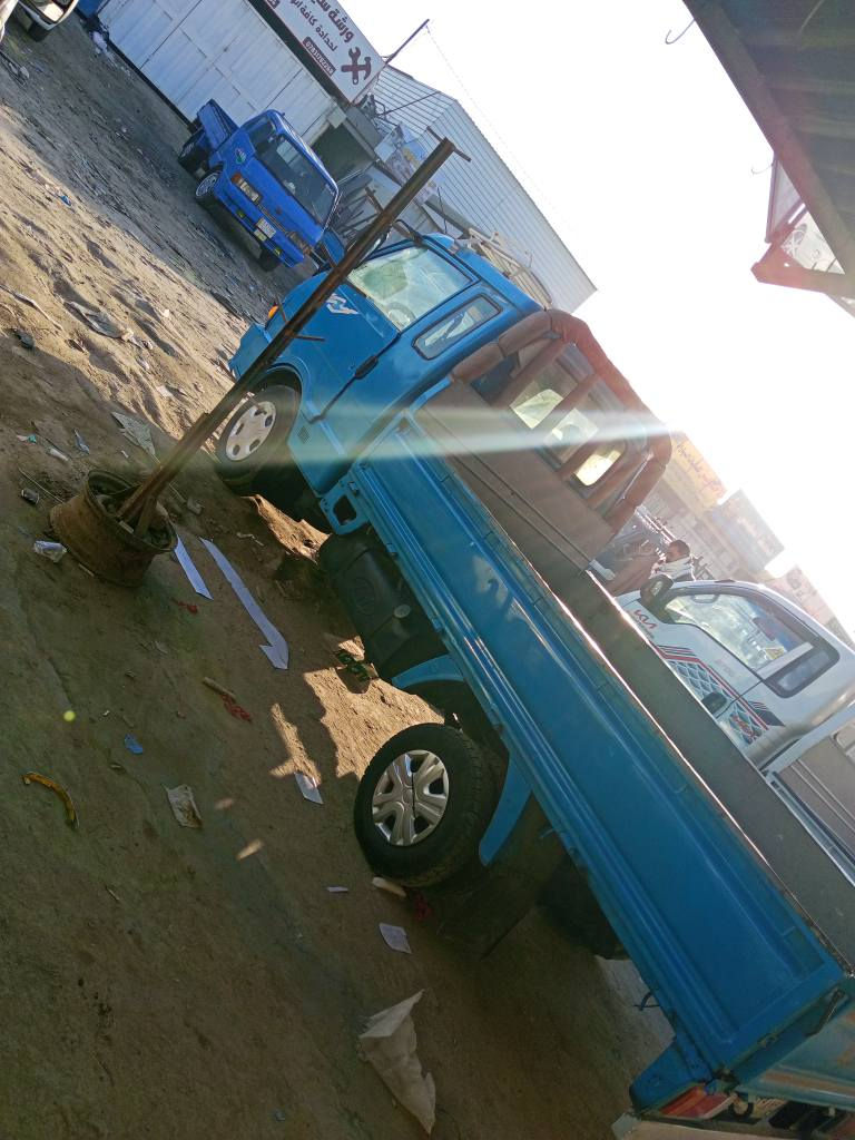 السلام عليكم للبيع كيا 96 رقم كربلاء السعر 50 وبيه مجال رقم***********
