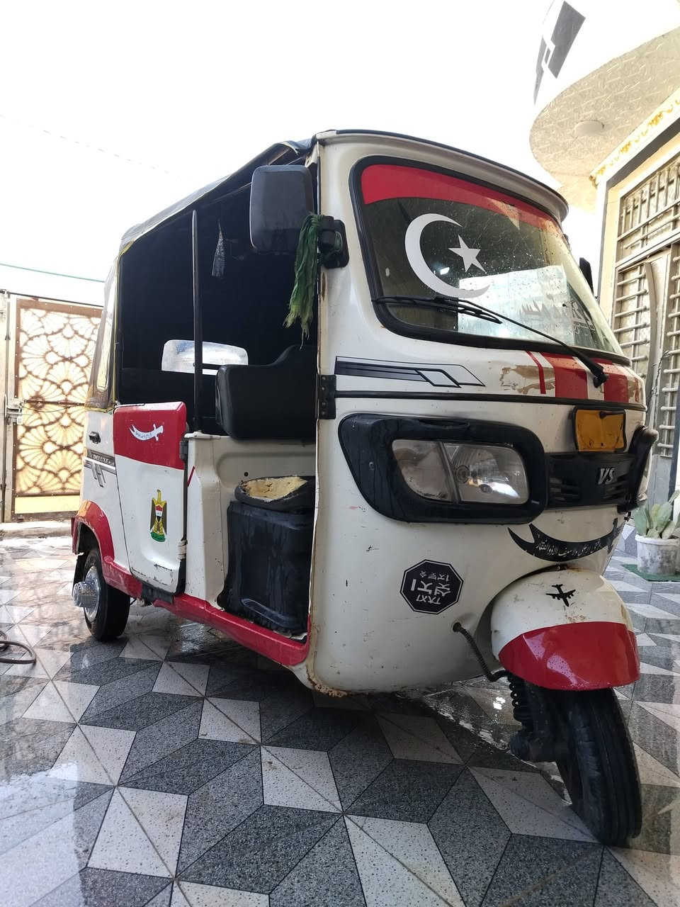 للبيع مديل ٢٢ رقم وسنويه مكاني القاسم الشراي يخابرني *********** تكتك حلوه كفاله كشر ومكينه
