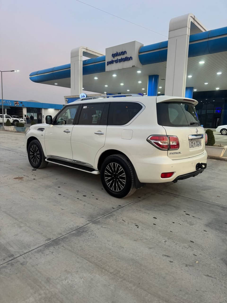 پەترۆڵ ٢٠١٢ خلیجی
فول مواسەفات ، ٨ پستۆنی مەکینە مەرغوب، گێڕ و مەکینە نەکراوەتەوە بە شەرت، سەیارەکە توند و تۆڵە بێ مەسرەفە، سەنەوی و ڕەقەمیشی نوێیە ، دەرگای سەیاقی بۆیاخە بێ ناو. 

نرخی ٢٥٢ گەڵا 
مەجالێکی برایانە

0750 358 3653 whats, viber
0770 155 8073 رانية, السليمانية
