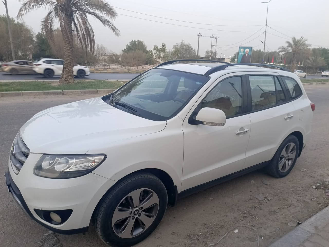 السلام عليكم هيونداي سنتافي
2012  لون أبيض ٤ سلندر رقم أربيل دولي
و
 ٢٠١١ لون أبيض ٦ سلندر رقم أربيل قديم
السيارتين كفاله عامة من كل النواحي  
مواصفات السيارتين معروفة 
مري شفط 
جام كهرباء 
إشاير مري 
تبريد 3 قطع 
7 راكب 
شاشة أندرويد
كامرة 
تحكمات ستيرن جهتين
تحكم المري كهرباء 
منضومه زنون 
باقي المواصفات معروفه ✅✅ 
شرط ترايها مال زيرو 
بانزين كله محسن ودهن كله أصلي نضيفات جدا جدا 
السعر ١٧٠$ وبيهن مجال للشراي مكاني النجف الكوفة  
للإستفسار الإتصال على الرقم  ***********
