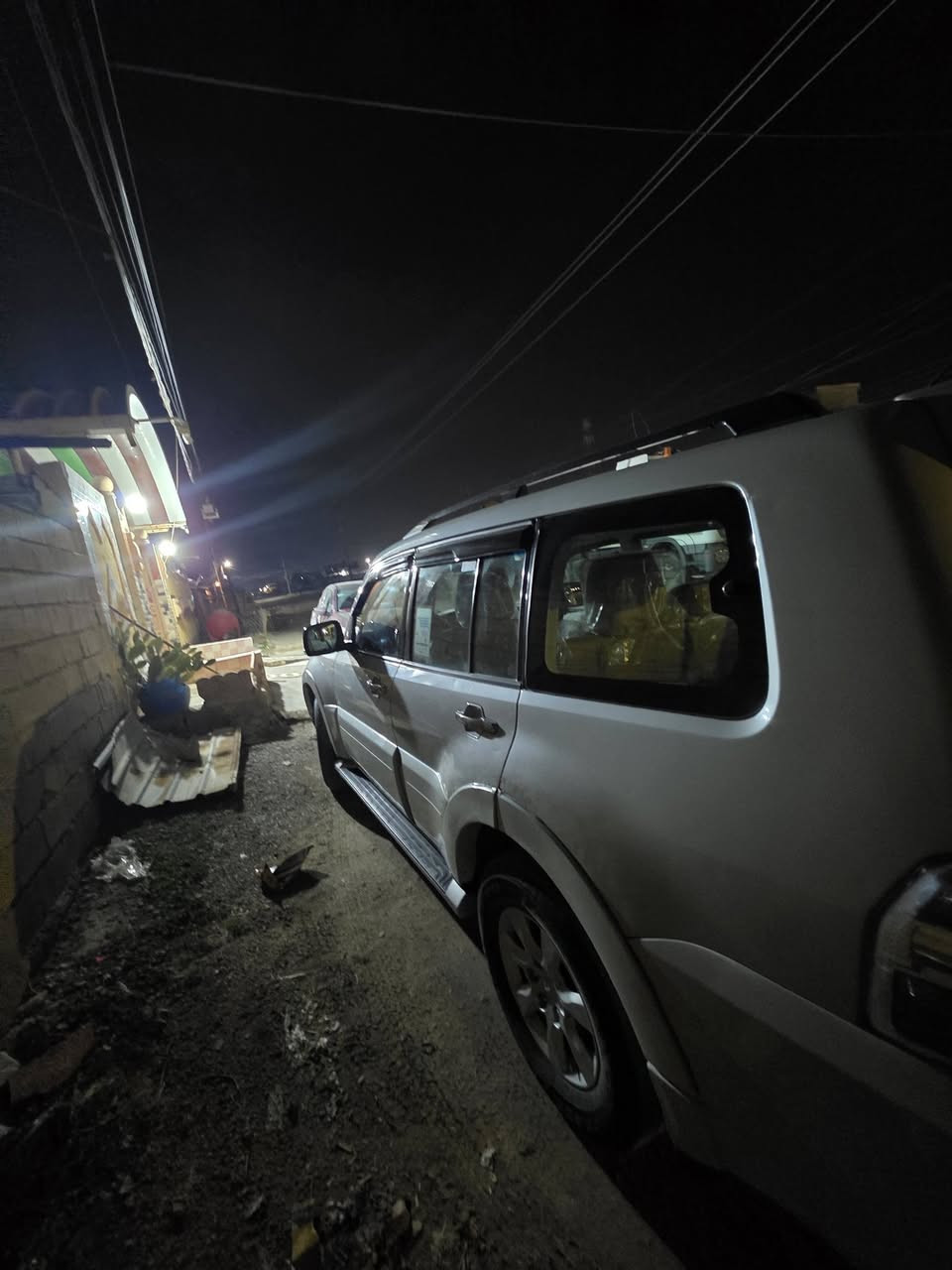 باجيرو حبتور فول بغداد فول سعر ١٤٠ بيه مجال بصيط سياره ماشيه ١٣٧ الف عداد ***********
