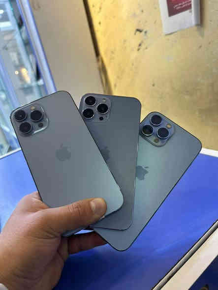 سلام عليكم
هونر x9c 5G 256 عشوائية 12 جهاز مستخدم نضيف جدا سعره 275 الف كارتونه + شاحنه 
انفنكس نوت 50 برو جديد بل جيس مستخدم يومين 256 عشوائية 12 سعره 275 + شاحنه
ايفون 13 برو ماكس 256 بطاريه 83 جهاز أمريكي اصلي سعره 720 الف+ كيبل اصلي 
. اكو قطعتين ايفون 13 برو ماكس 256 بطاريات 91و92 اجهزه امريكي اصلي سعر 760 الف + كيبل اصلي
مكاني بغداد السيديه *********** بغداد
