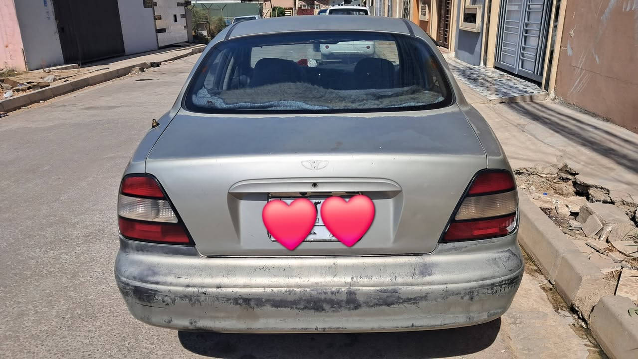 السلام عليكم 
دايو لكنزا موديل 2000 كير ومحرك شرط داخل نظيف الكشر كدام العين شرط التحويل بدون كوبون غير مسجل السعر 28 قابل للتفاوض 
للاستفسار اتصل على ***********
