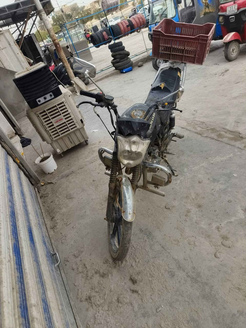 سلام عليكم دراجه البيع 5كير مابيه نقص السعر 300الف وبيه مجال رقمي ***********
