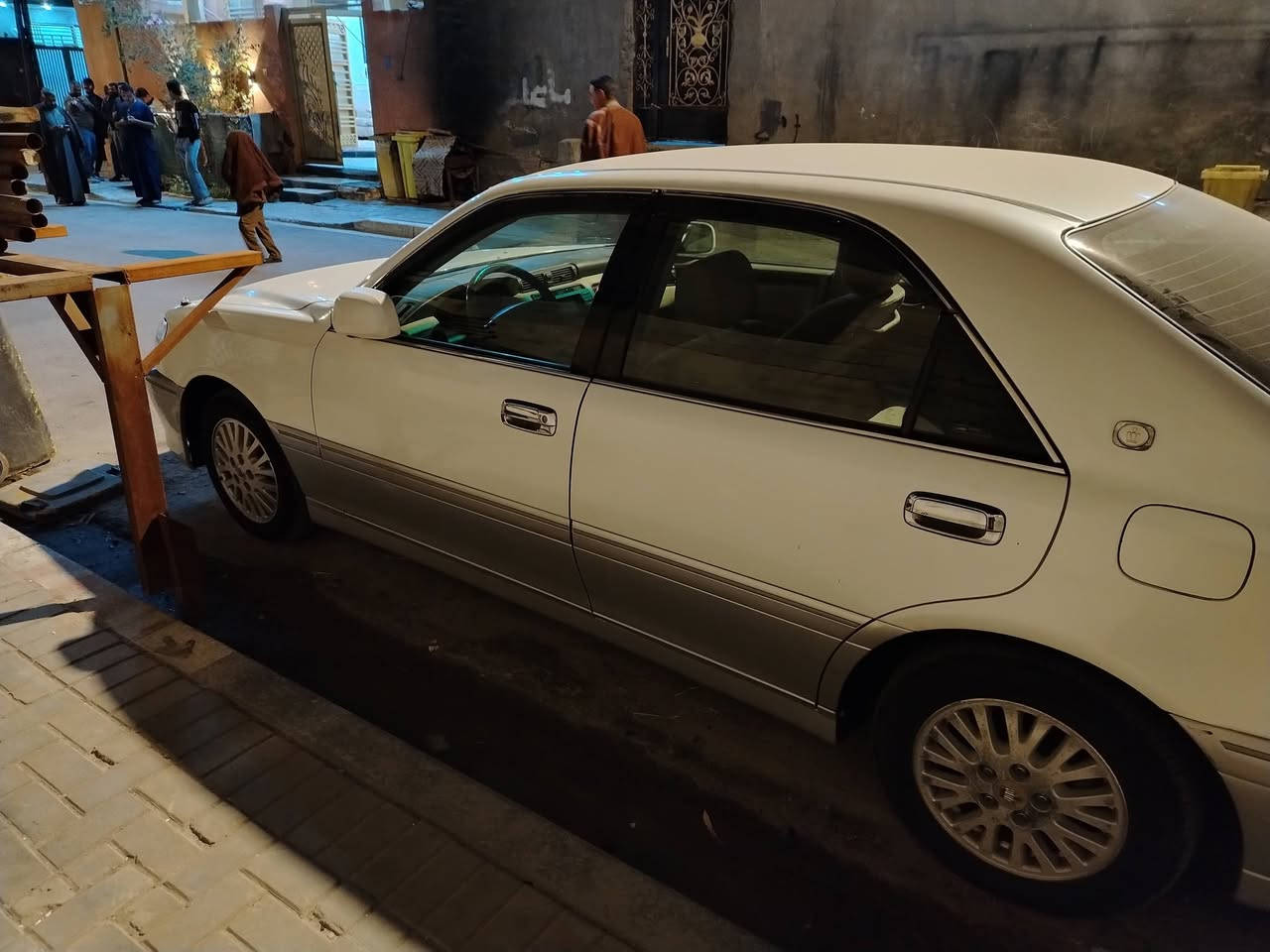 سلام عليكم جنون ادوات والقرار مفتوح دكمتين ديفور الجبير شاصي 175 مكفولة كفالة عامة بردة خلفية جديدة سيارة 
رقم ***********
