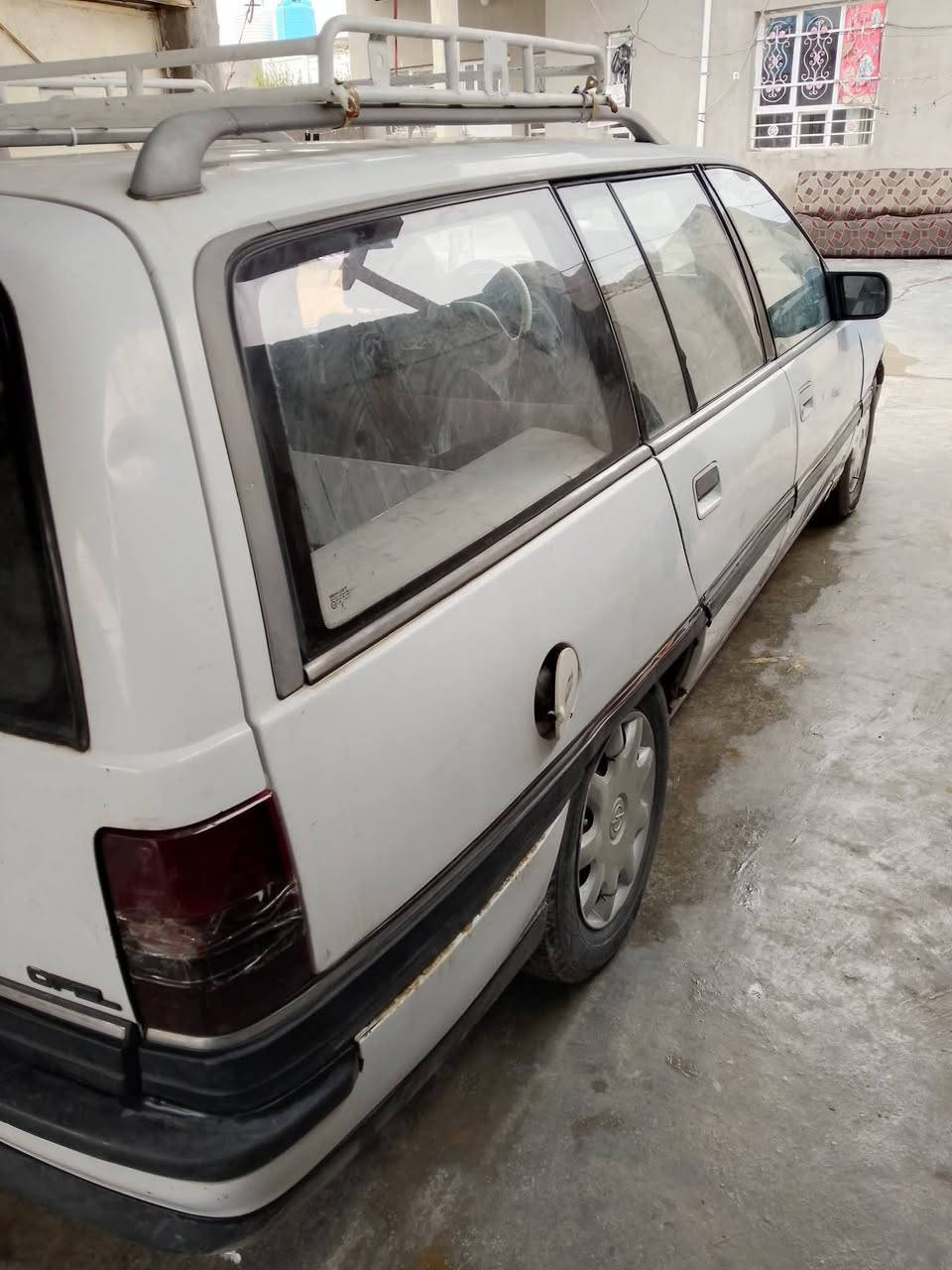 اوبل اوميكا للبيع رقم كركوك مشروع وطني
تايرات جديد. بطارية جديد. سقف سلايت.  كلوب زينون ورقة بنزين .السعر .37 .رقم هاتف:***********7
