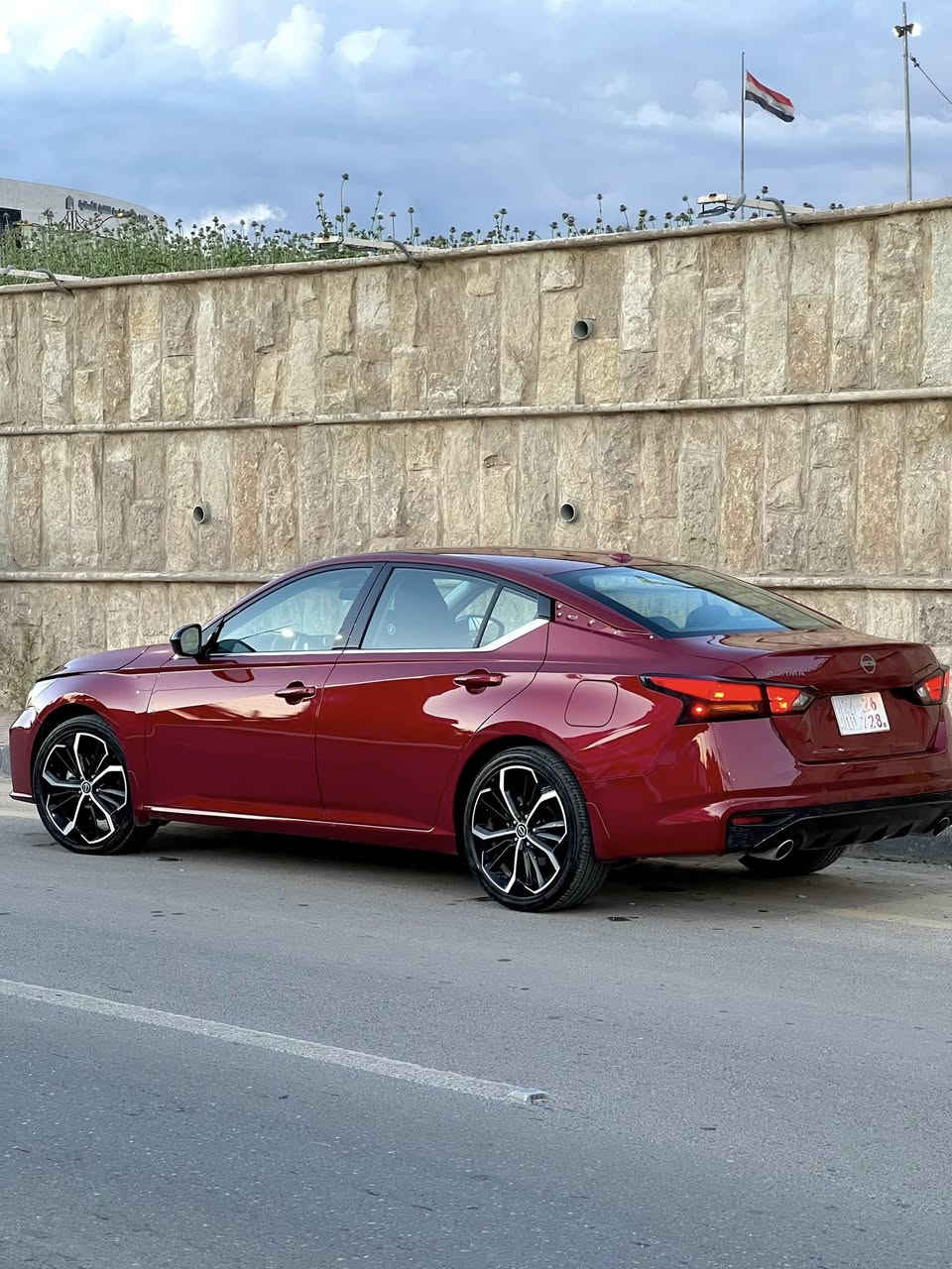 التيما
صلو على محمد
⤵️⤵️السعر بالاسفل⤵️⤵️
التيما زيرو تقريبا
الموديل : 2025
المواصفات : SR 
المسافة المقطوع : 7 الف ميل
الضرر : بدون صبغ بدون تبديل ليبل واحد
فقط تعديل بارد بالصندوق
1N4BL4CV8SN320967
الرقم : غير مرقم تترقم كردستان مخرجة يعني تكلفة الرقم 10 ورقات فقط
بصمات اصليات عدد 2
طخم تاير جديد نوع برجيستون الياباني الاصلي
حساسات خلفية
نقاط عمياء
رادار امامي ومثبت سرعه
شفتات ستيرن
محرك 2500 
وباقي المواصفات المعروفه
السعر 173 $
تفاصيل اكثر راسلني خاص


**إذا كنت صاحب هذا الإعلان وتريد حذفه لأي سبب، رجاءا أرسل رسالة إلى الدعم الفني**