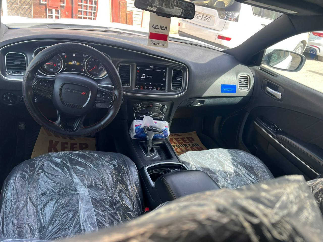 جارجر موديل ٢٠١٨ سياره كفاله عامه ماشيه ٩٢ بأسمي شرط التحويل رقم سليمانيه الجديد
السعر ٢٣٥ وبيه مجال مكان السياره بغداد
رقم الهاتف ***********
