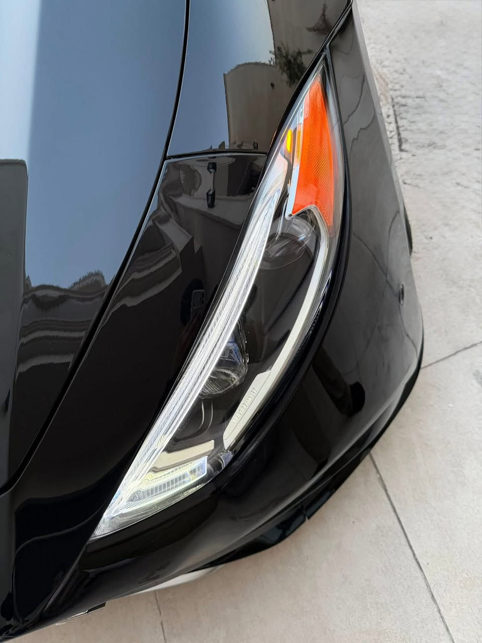 ‏MERCEDES CLS 53 AMG 4MATIC+
(2021)

محرك 6 سلندر 3.0 AMG
توين توربو + EQ Boost
كير AMG Speedshift نمر 9 

نظام +4MATIC ذكي جداً يختلف حسب وضعية القيادة ويوزع الدفع حسب الطرق والحاجة
 لزيادة ثباتية السيارة 

لون أسود 
رقم أربيل بأسمي تحويل مباشر

رقم التواصل ***********￼

ماشية 19 ألف فقط

مواصفات السيارة طلب خاص⬇️

أبواب شفط
جكات تصعد وتنزل مع تحكم بوضعية الراحة
مقاعد مساج وداينمك متحركة مع الانعطاف
نوع الجلد المستخدم في مقاعد السيارة من جلود النابا الطبيعية فخم جداً مع تطريز الكنتارا مختمة AMG
بردة خلفية كهرباء
الشاشة والنظام الجديد لمس
ماوس الجديد
لايتات  Multibeam ذكية جداً ترحيب عند التشغيل و دوارة مع الستيرن
مقاعد أمامية كهرباء خزن تدفئة تبريد 
ستيرن AMG رجاج عند عبور الخطوط كهرباء وتدفئة
تجوة تدفئة 
ساوند سيستم برومستر
منافذ شحن Type-c
دواخل خشب طبيعي 
صندوق كهرباء
تكم كنتارا 
اوتو بارك 
اوتو هولد
كامرات 360 درجة
رادارات 360 درجة
تحديد مسار
مانع تصادم 
قيادة ذاتية 
نقطة عمياء
إضاءة محيطية 64 لون
دوسات ترحيب AMG لد
فتحة سقف سلايد
شاحن لاسلكي
حزام امان كهرباء 
صوت اكزوز AMG طرب + بوب كورن
كاليبرات AMG
5 وضعيات قيادة
ا1-SILPPERY
ا2-COMFORT
ا3-INDIVIDUAL
ا4-SPORT 
ا5-+SPORT 
ويل AMG حجم 19 تو سايز مع اطارات امامية بيرلي PIRELLI
وخلفية كونتيننتال
4 ثيمات متغيرة لعداد السيارة 
ا1-CLASSIC
ا2-SPORT
ا3-SUPERSPORT
ا4-UNDERSTATED
سرعة 300KM

حالة السيارة بدون ضرر بدون صبغ
سرقة جاملغات أمامية فقط 
ومرجعات شركة وكالة نفس الكود واللون بدون صبغ
بدون دواخل بدون ايرباك
شواصي لغود مكفولة من الشخط 

محرك كير اكسل كاردن كهربائيات حدادية كفالة عامة   
من الخلل والفتح والتبديل 
سيارة جديدة وبدون نقص 0مسج

اي استفسار 
***********
