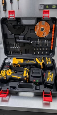 اخذوهن • اثنينهن • توصيل للبيت