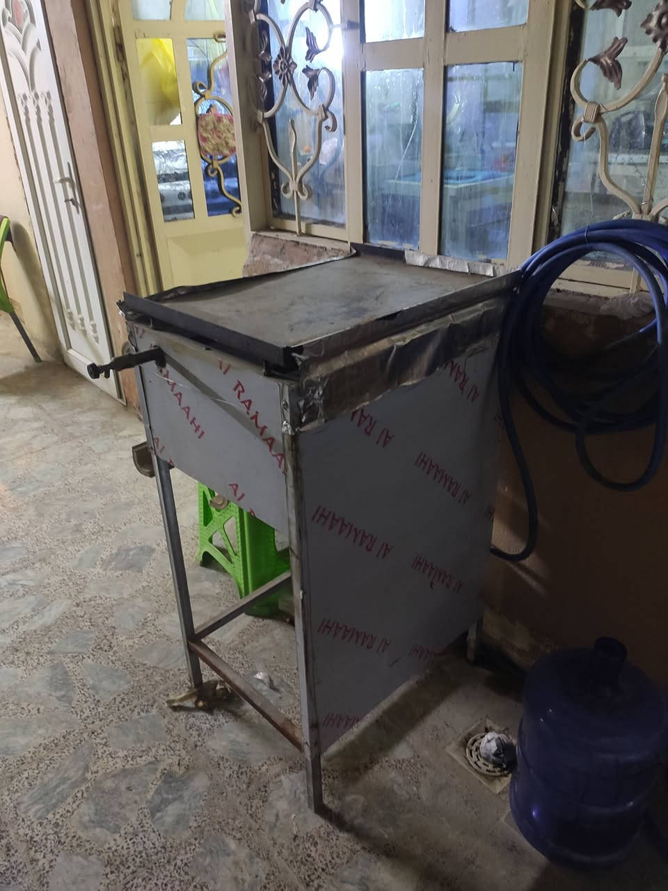 غراض للبيع نضيفات تسكام 
الاسعار مناسبه 
المكان النجف المناذره 
للتواصل ***********
