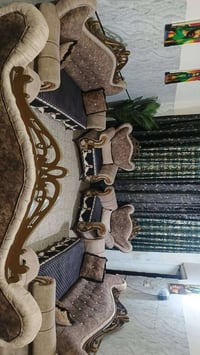 كنب ملكي • ١٠ مقاعد • نضيف