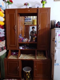 عندي غرفه مستخدمه للبيع قاطين الشراي يتصل 07829576241
