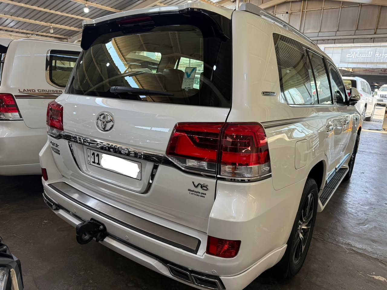 LAND CRUISER 2021تويوتاالاندكروز
المواصفات: ساز فول مواصفات 
سلايد(فتحة قمارة)
 ٦سلندر محرك (٤٠٠٠)
5 كامرات 
دشبول لكزز
كراسي جلد  اصلي
كرسي اثنين كهرباء
تشغيل عن بعد
دوسات ليزرية كتابة LAND CRUISER
فول تحكم استيرن جهتين
إستيرن صاج 
دواخل صاج
ثلاجة
نظام اقتصادي بانزين ECO
دبل حساس (امامي+خلفي)
دبل لحية (امامية+خلفية)
مري كهرباء (شفط) AUTO
اشارة بالمري
بك لايت ضبابي
‏BLUETOOTH 
الاستفسار ***********
