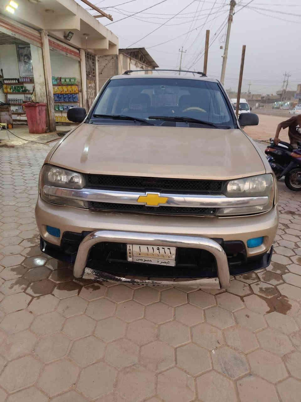 السلام عليكم بلايزر 2007 بسمي رقم بصره حالين رقمه دولي السياره خير من الله كير ومكينه جديد حداديه واكسل وتخم تاير وسدر جديد وتبريد كامل مكاني نجف كوفه(***********)ترهم مراوس ابهبهان أو يوكن فقط
