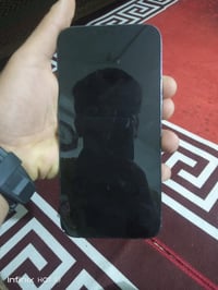 13 برو ماكس نضافه 99/100 جديد لوك مابي شخط ذاكره256 شرق اوسط مبدل شاشه...