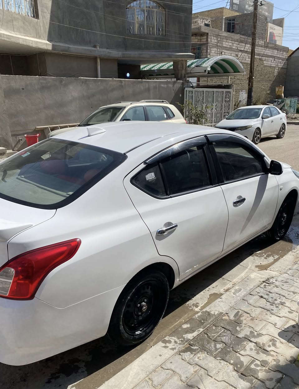 نيسان صني هندي ام البليتة الزركة
المديل 2024 رقم بغداد بسم شركة دفع مباشر تريد وكالة 
السيارة مكفولة كفالة عامه كير محرك 
نظيفة بمعنى الكلام 
السعر 125 وبيها مجال 
العنوان البصرة 
الاستفسار الاتصال ع الرقم .. ***********
