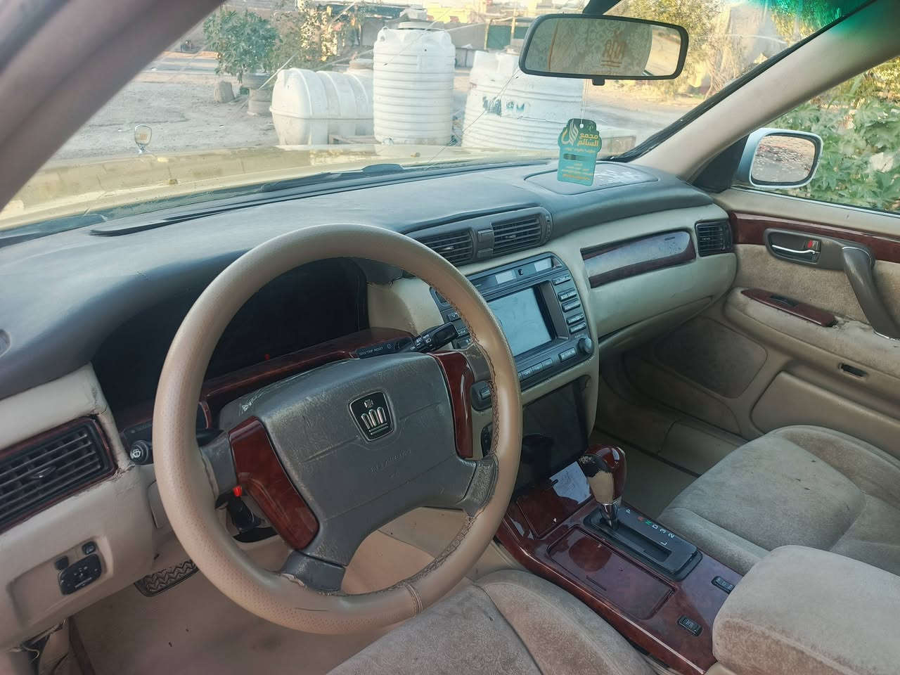 سلام عليكم مديل 2002اصل السيارة اصوليه مفحوصه مرور وكمرك كص قمارة بس عربانه ستوني شادهه حداديه والله صاؤ سبوع كامله مبدلهه 4 دبلات مكينه 2500 كير مكينه بلكارتون مطلوبه 6 اوراق مرور وهيئه بس مراوس اوبامه او جارجر


**إذا كنت صاحب هذا الإعلان وتريد حذفه لأي سبب، رجاءا أرسل رسالة إلى الدعم الفني**