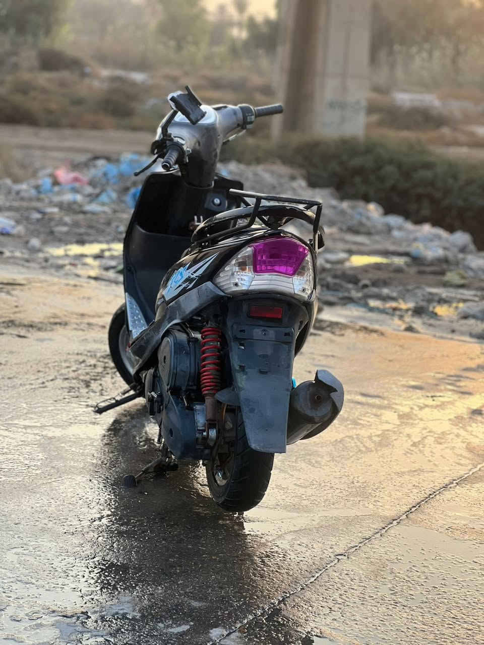 سلام عليكم للبيع فقط   ماكس عدله دراجة نضيفه وخير من الله دراجة ما مفتوحه ووراق موجوده سعر والستفسار ع هاذ الرقم ***********👍🏾
