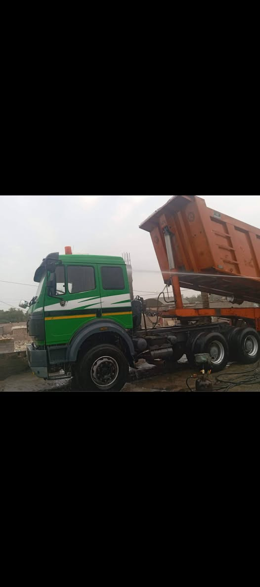 سلام عليكم سيارة البيع موديل 96 مكينه 44كير 220 مجموعة جيف مل اكتروز 5فحله مكفوله كفاله عامه عربانه جابر من نوع رفيع ذرعتهى 33 الاستفسار على رقم ***********
