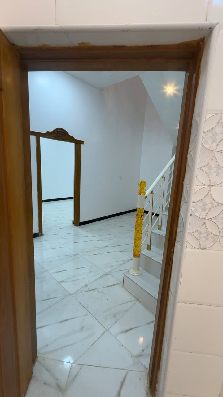 لبيع بيت بوالخصيب محيله موقع ممتاز
مساحه100متر طابو زراعي عراقي
وبسعر60مليون ***********
