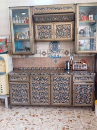 كاونتر مع سنك نضيف وع الفحص ب٣٠٠ للاستفسار ٠٧٧٤٧٨٢٦٣٤٩