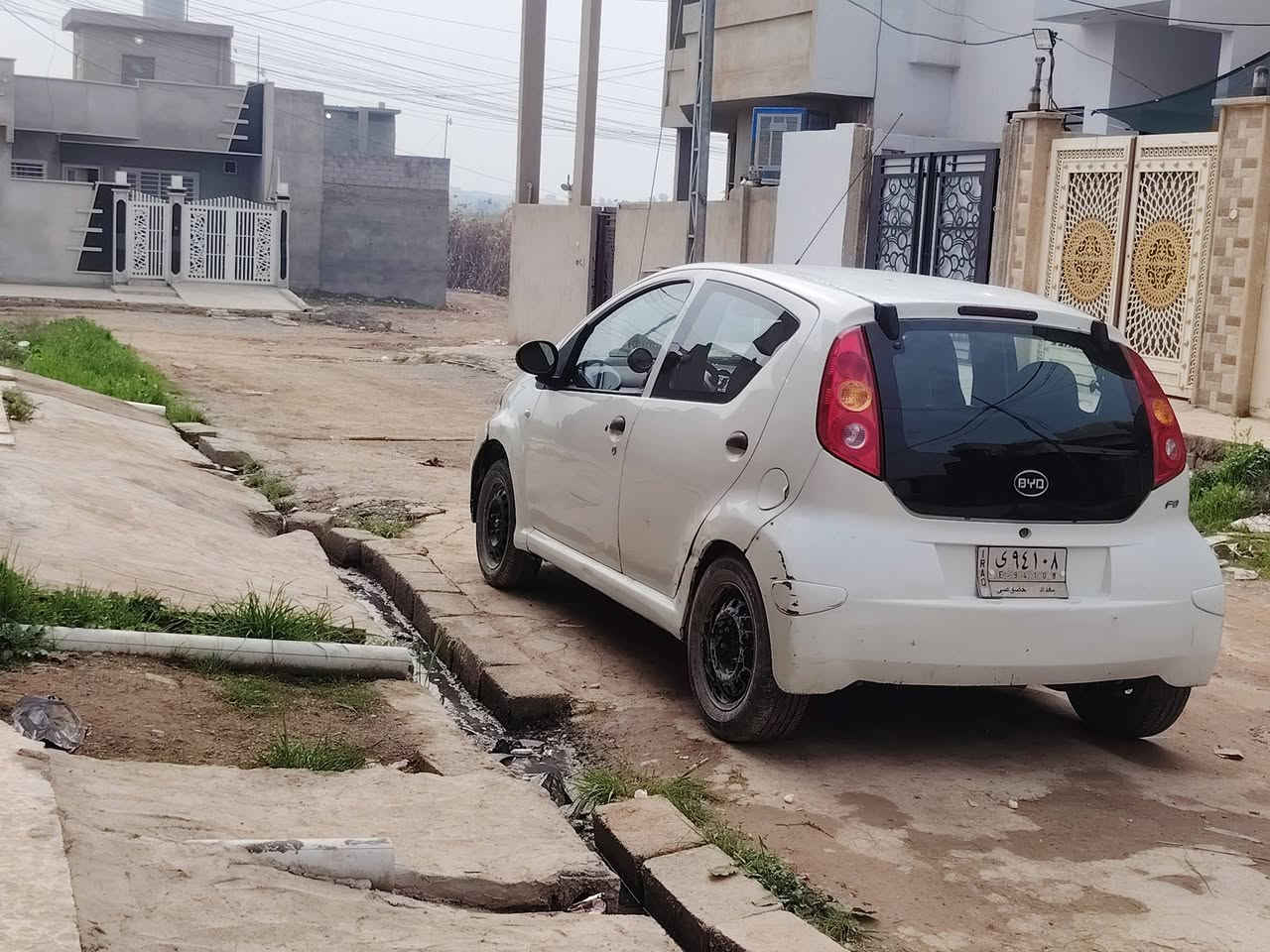 السلام عليكم بي واي دي اف زيرو موديل ٢٠١٣ بيها ضرر قطعتين شرط التحويل شرعيها بل موصل كير محرك شرط السعر ٣٣ وبيها مجال مكانها موصل
***********
