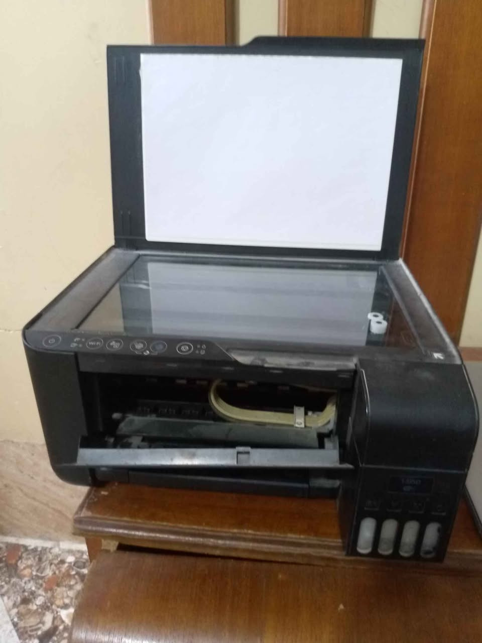 طابعة إبسون 3150 طاگ بيها نوزل
إذا تفيدك خذها بلاش كركوك, العراق


**إذا كنت صاحب هذا الإعلان وتريد حذفه لأي سبب، رجاءا أرسل رسالة إلى الدعم الفني**