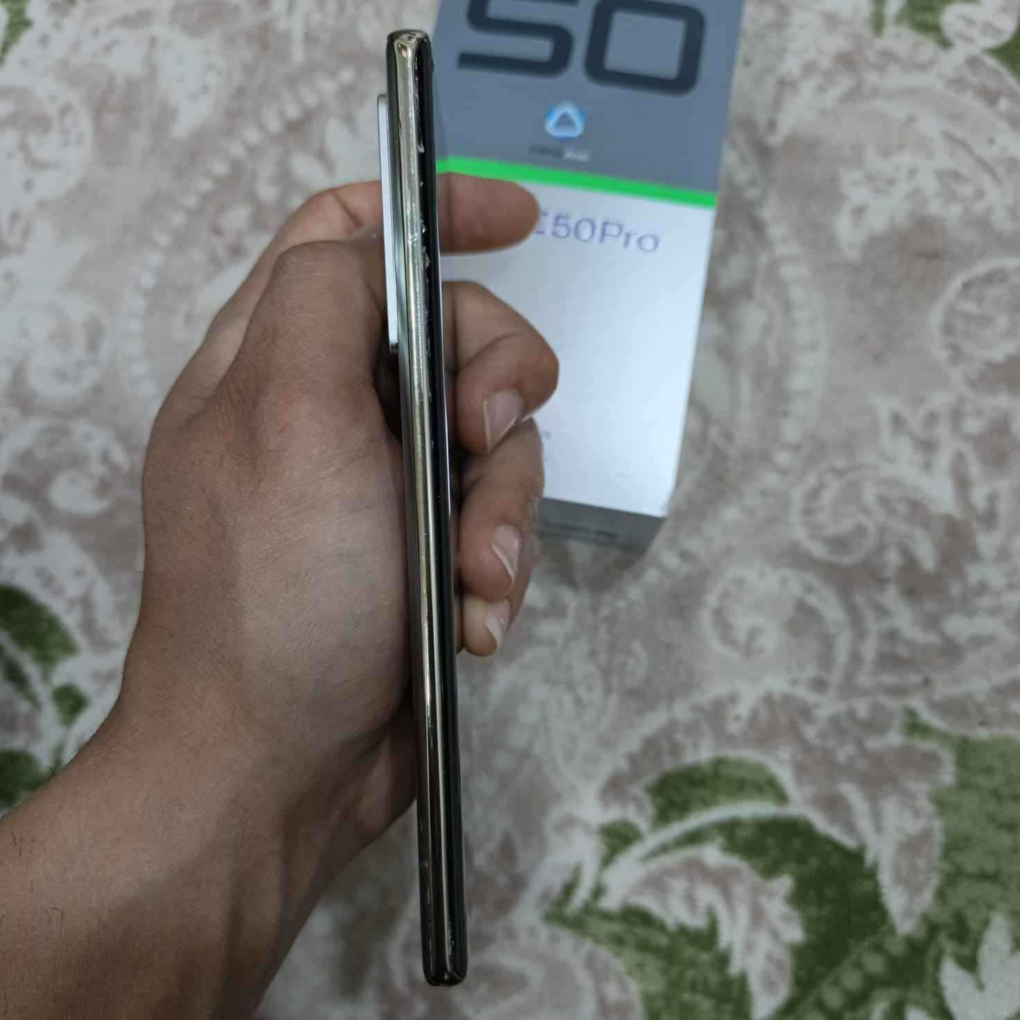 موبايل انفنكس نوت40 برو 
جهاز نضيف وشخط ممشخوط
ذاكره 256+12خارجي
بطاريه 5000 شحن سريع 
جهاز امبدل بي ايسي مال شحن فقط

بيع او مراوس بجهاز احدث كربلاء, العراق


**إذا كنت صاحب هذا الإعلان وتريد حذفه لأي سبب، رجاءا أرسل رسالة إلى الدعم الفني**