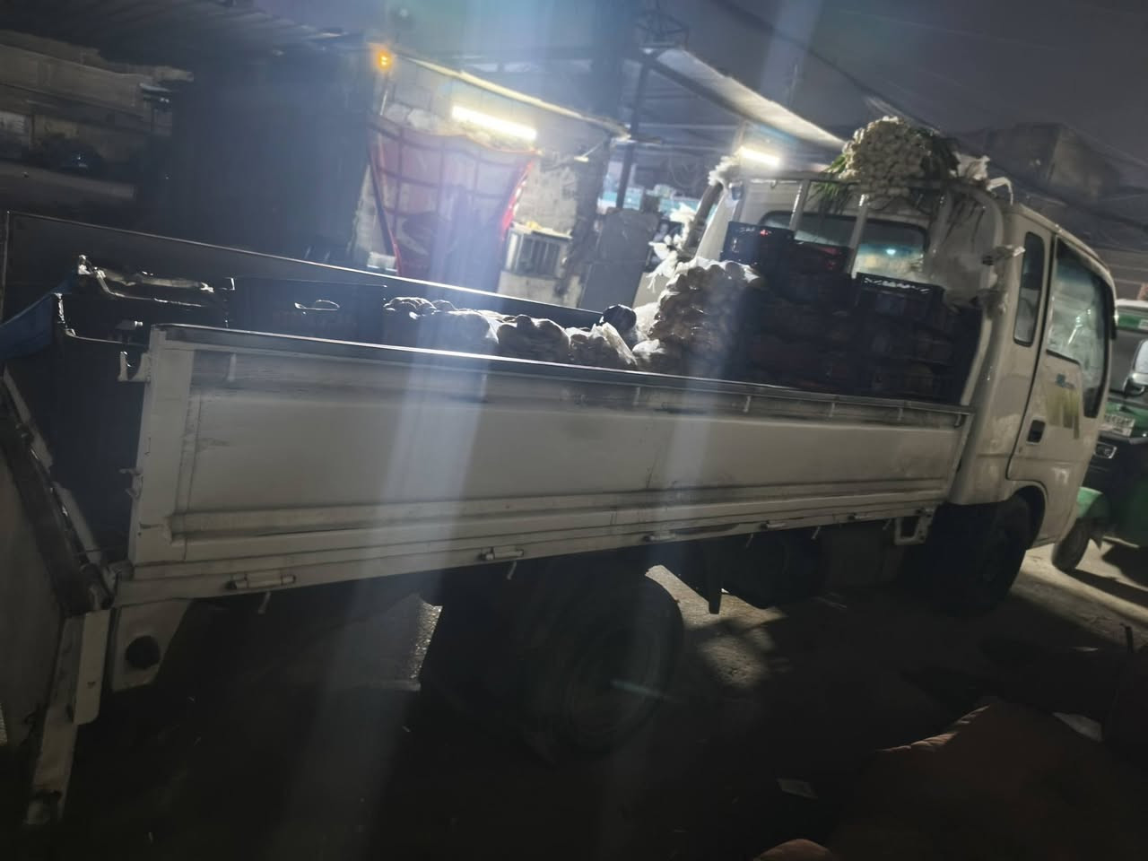 سلام وعليكم كيا فونتيرة البيع رقم بغداد موديل 2000سيارة جاهز كير مكينه شاصي اكسل  مكفول كفالة عامة فقط كشر مصبوغ الجمالية علوان بغداد مدينه صدر قطع واحد رقم***********سعر66وبيه مجال الشراي
