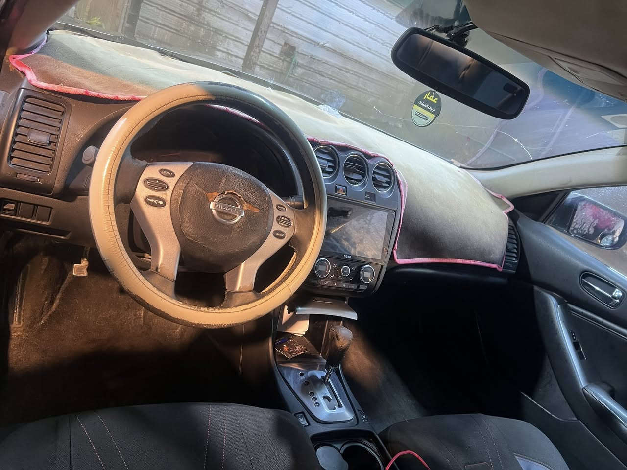 نيسان التيما بصمة 2008 محدث2012 صبغ عام وبوليش. السيارة مكينة جديدة ماصار شهر من شديتها تبريد منظومة كاملة جديدة ذاك الصيف سويتها كير خير من الله شاشة اندرويد كامرة امامية خلفية
السيارة كاملة من كلشي 
بيها مشكلة بالبور مال ستيرن بي صوت من تشغل شوية ويروح
والدشبول فاقد برمجة بس يتصفر
السيارة بالغزالية سعرها ٧٣ وبيها مجال حك الجية
باسمي وتحويل ثاني يوم 
تجيً وتشوف وتشلع عيوني 
***********
